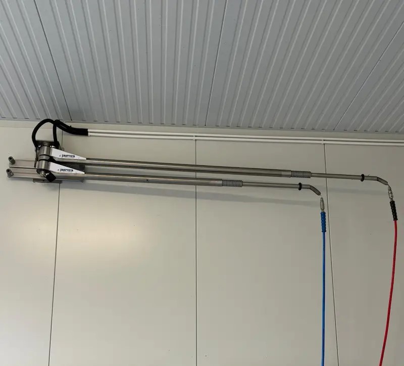 Hochdruckschläuche in der SB-Waschbox